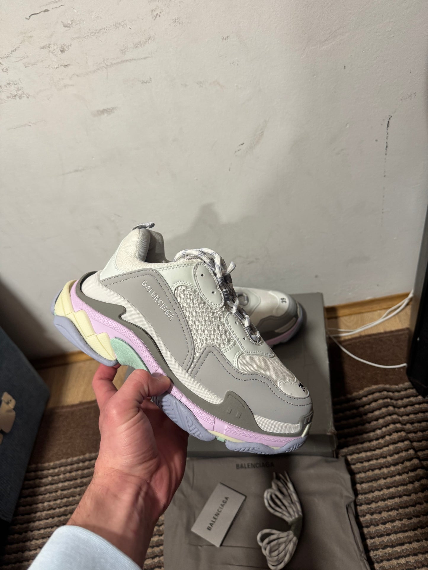 Balenciaga Triple S Broj 39(Odmah dostupno)