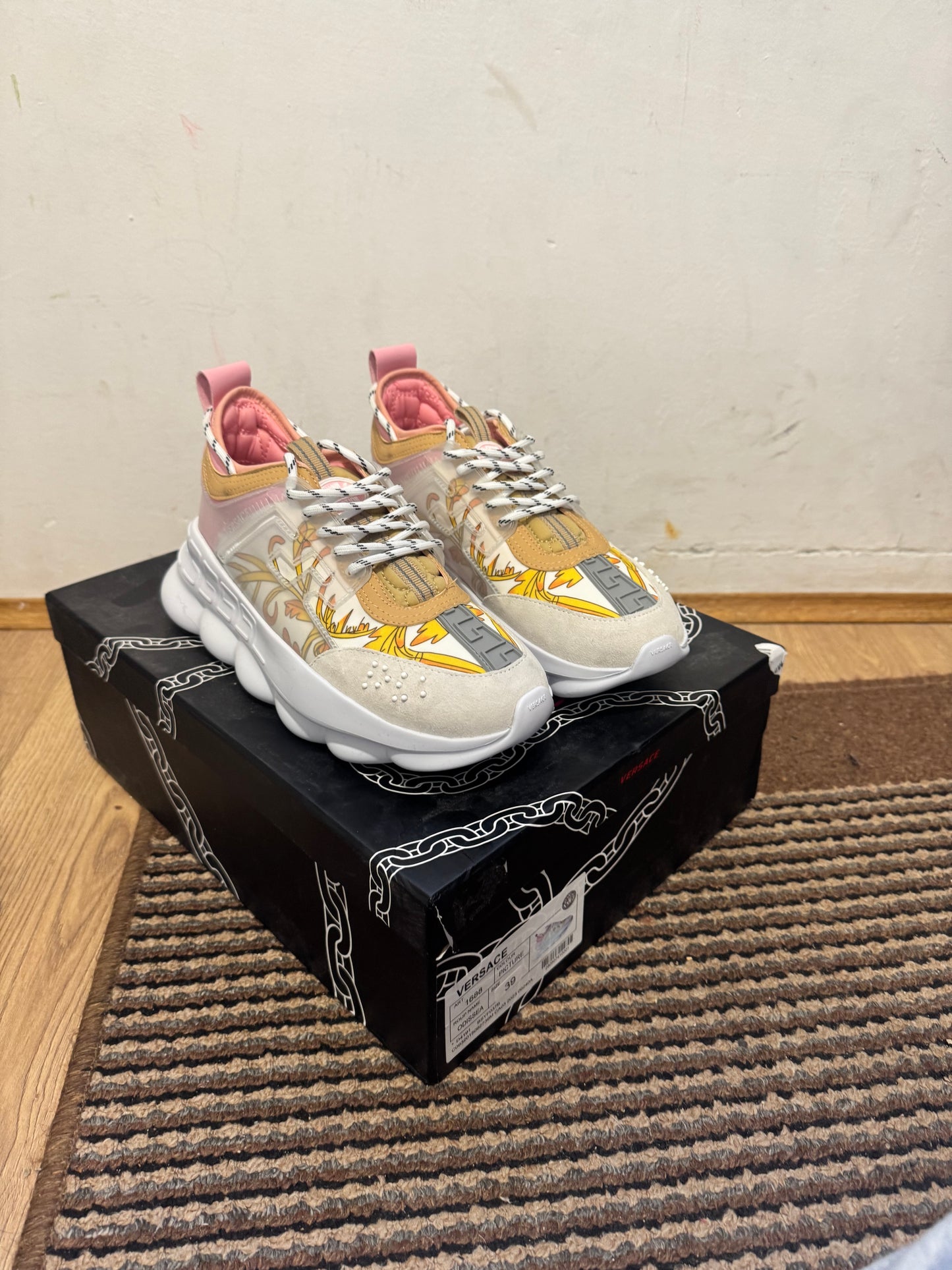 Versace Broj 39(Odmah dostupno)