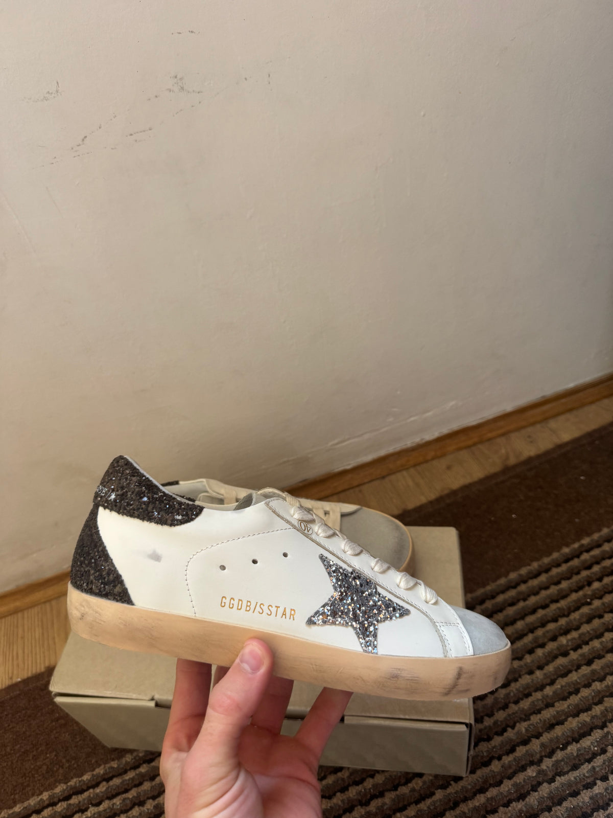 Golden Goose Broj 40(Odmah dostupno)