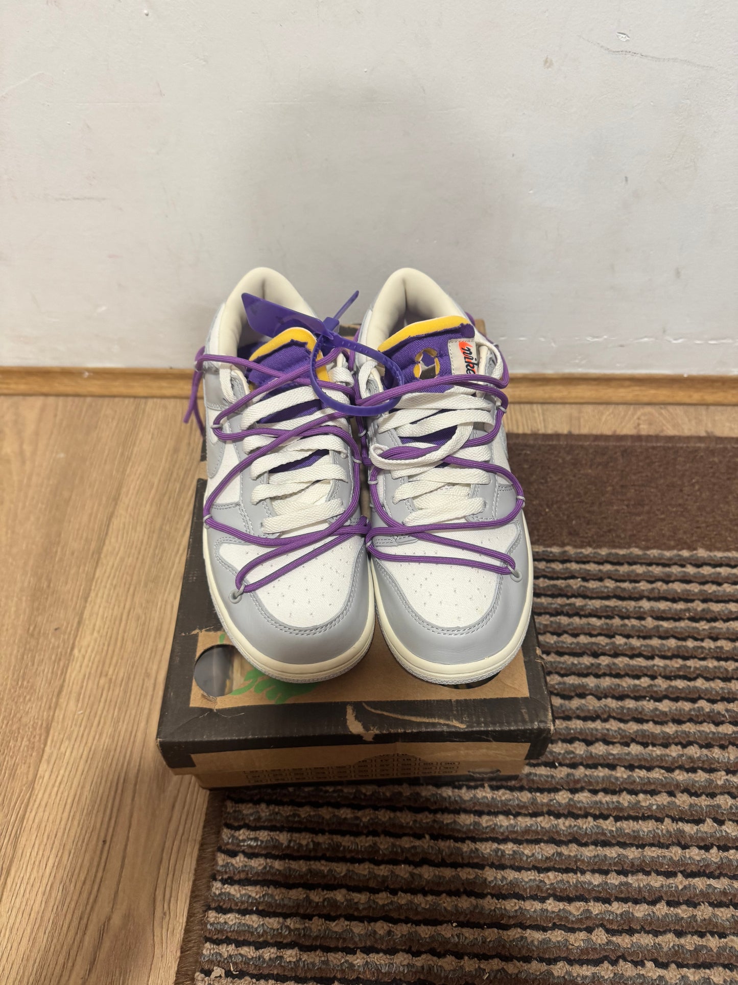 Off White dunk Lot 28 Broj 39(Odmah dostupno)