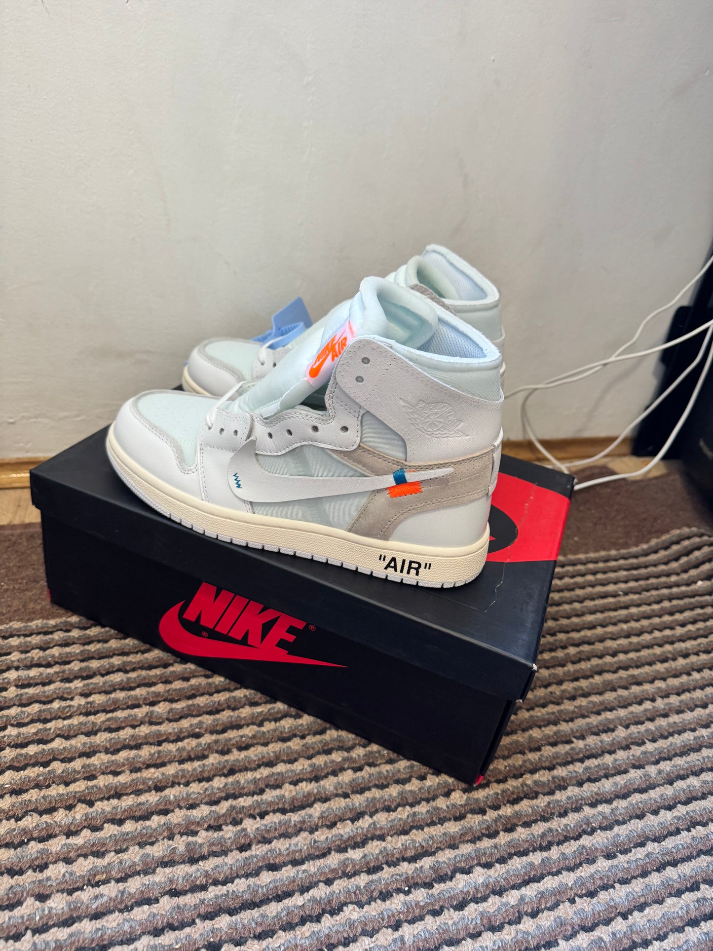 Jordan 1 High Off White Euro Broj 39(Odmah dostupno)