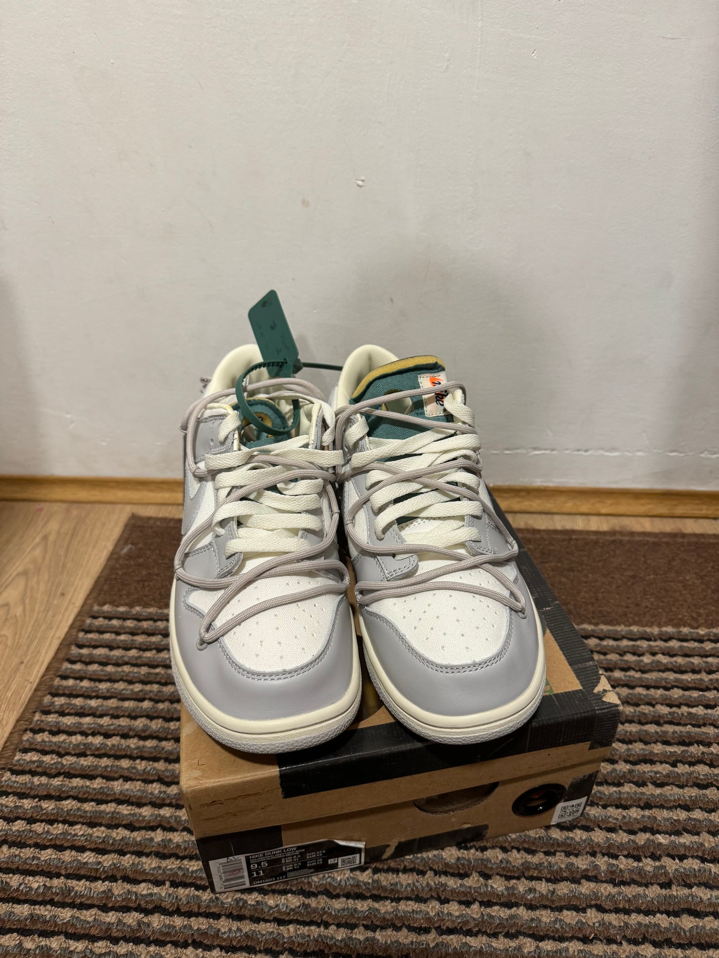 Off White dunk Lot 42 Broj 39, 43(Odmah dostupno)