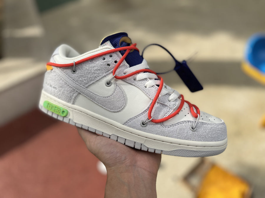 Off white dunk low lot 13