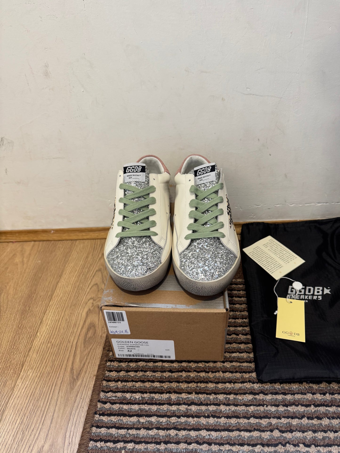 Golden Goose Broj 42 (Odmah dostupno)