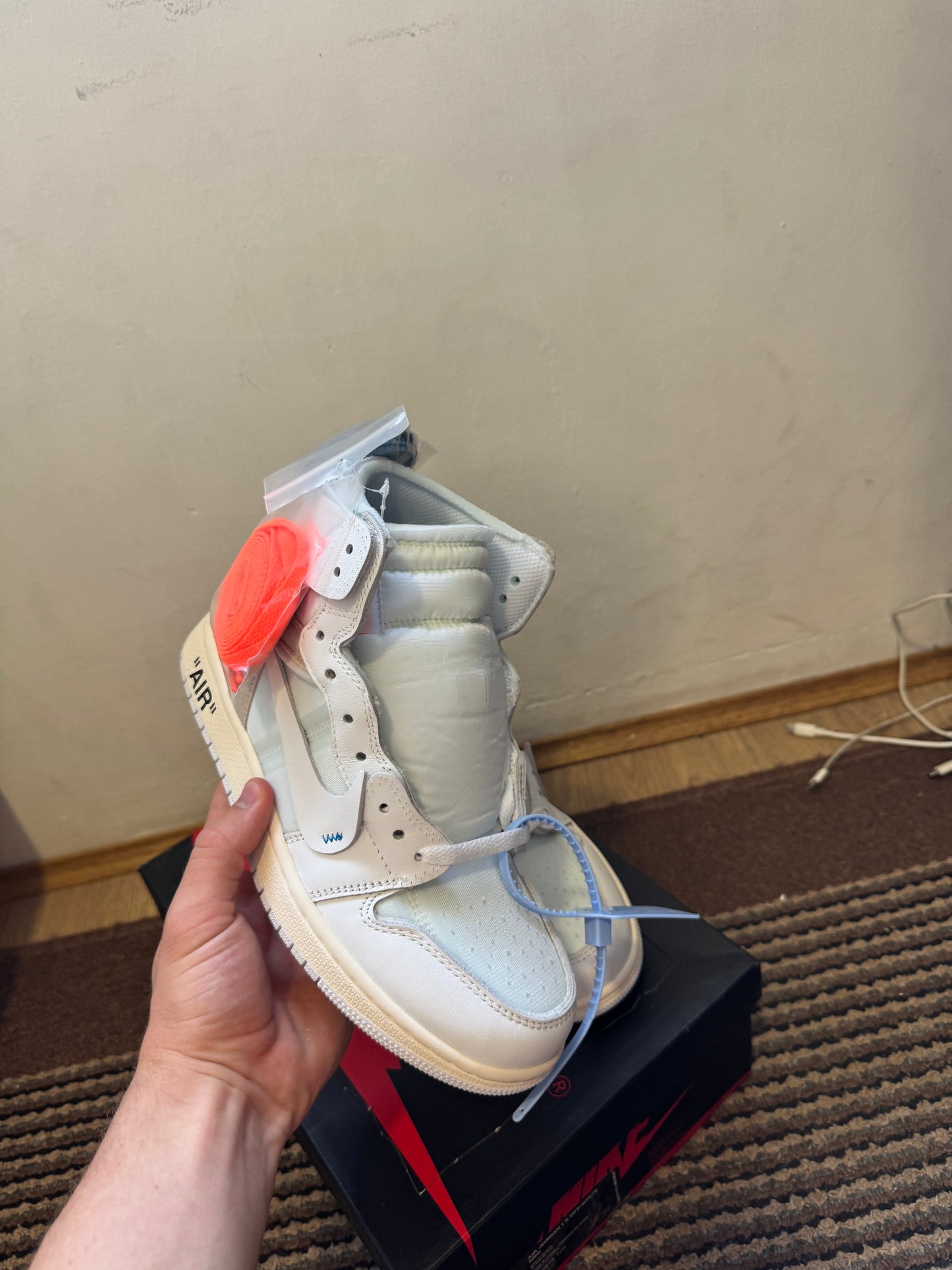 Jordan 1 High Off White Euro Broj 39(Odmah dostupno)