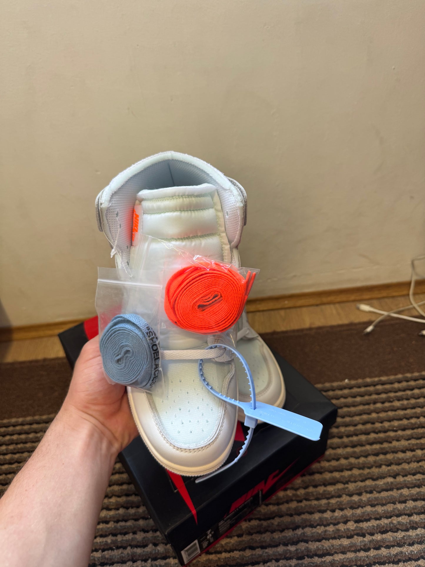 Jordan 1 High Off White Euro Broj 39(Odmah dostupno)