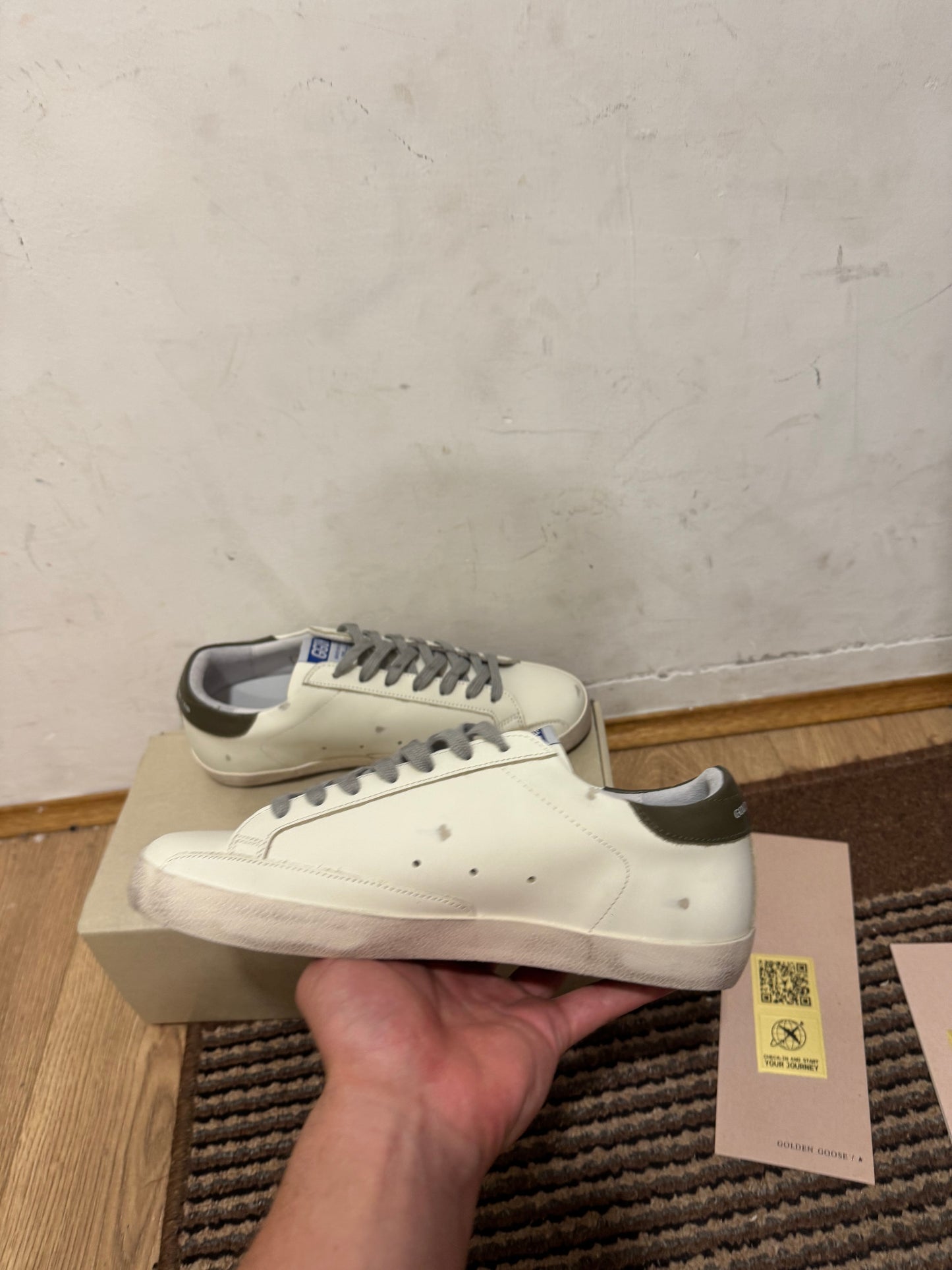 Golden Goose Broj 42(Odmah dostupno)