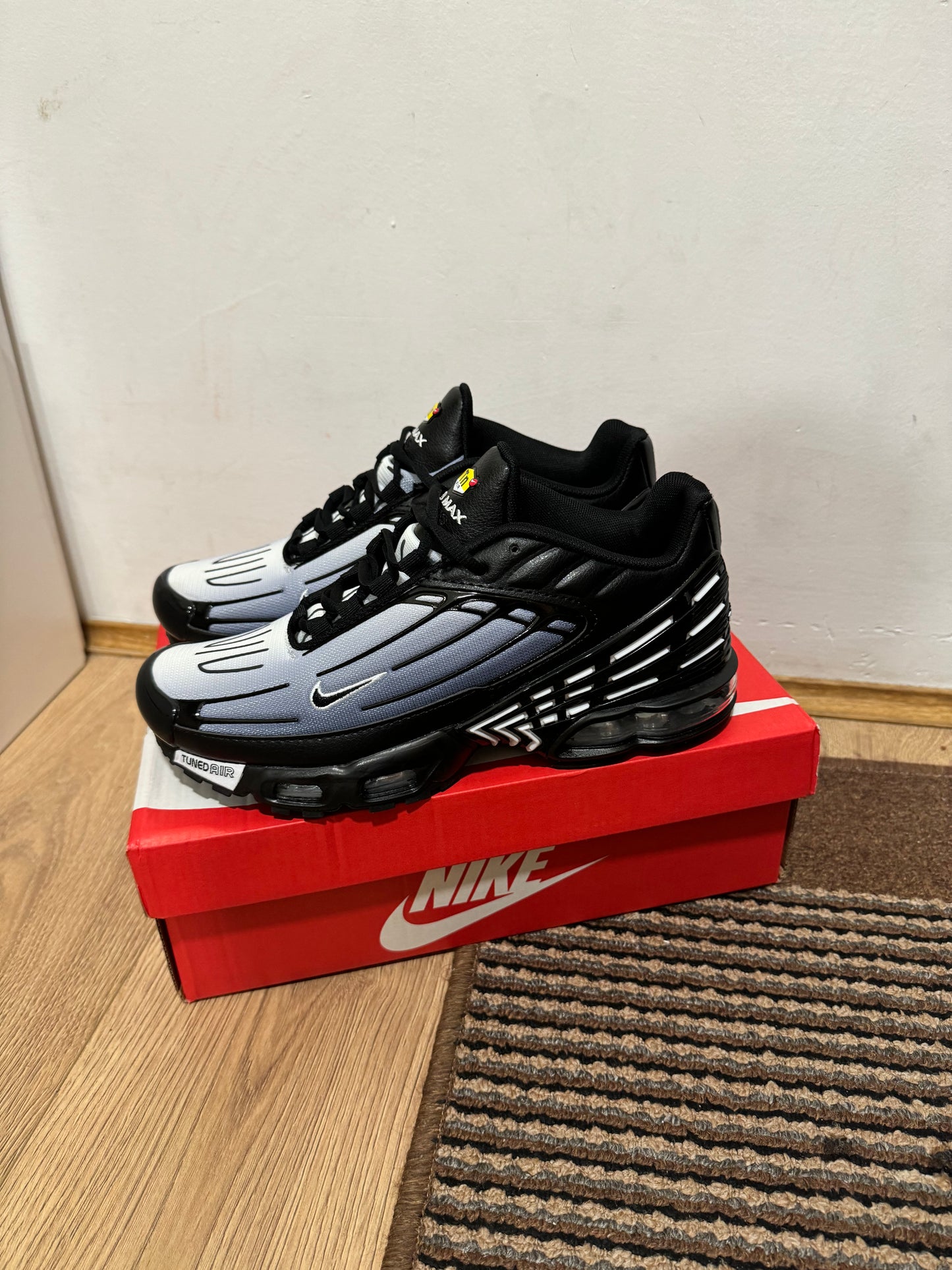 Nike Air max Plus 3 Broj 42 (Odmah dostupno)