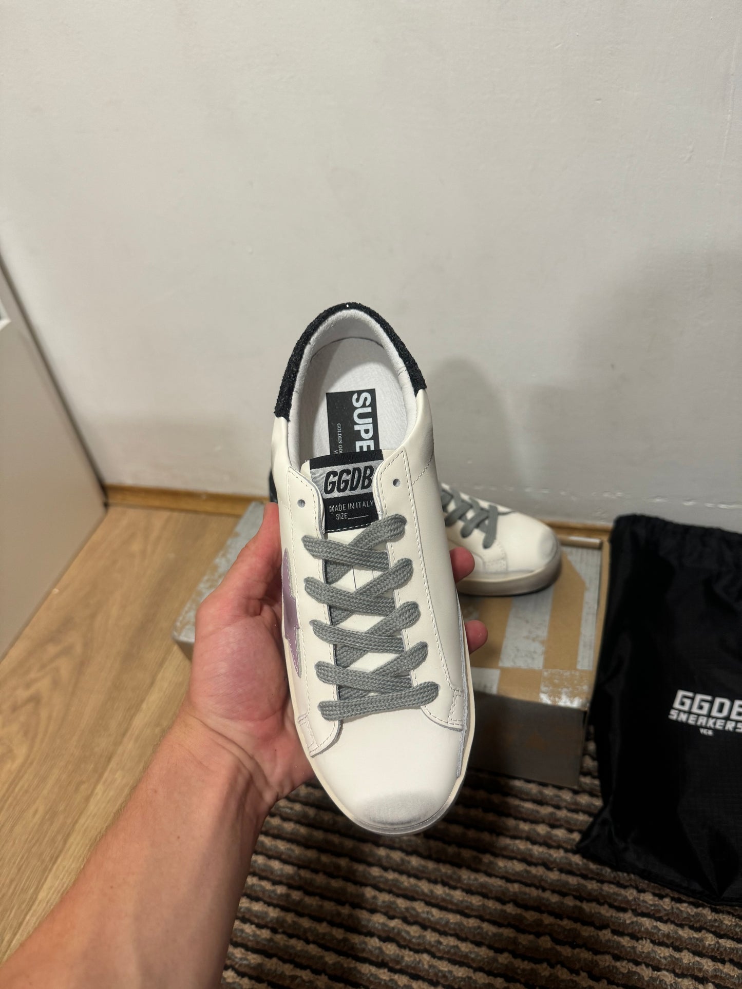 Golden Goose Broj 37 (Odmah dostupno)