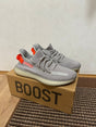 Yeezy 350 Tail Light 39,44(Odmah dostupno)