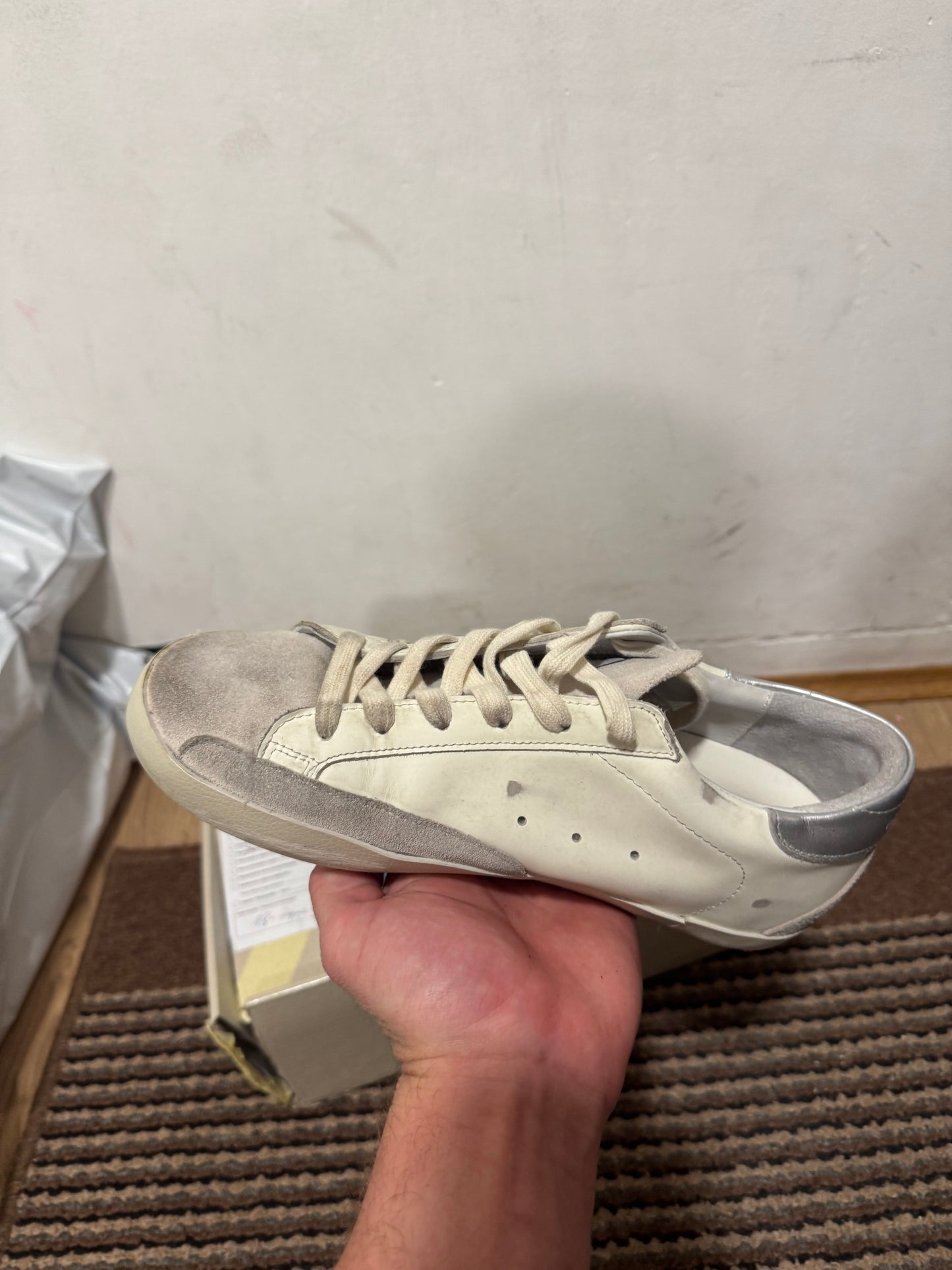 Golden Goose Broj 40(Odmah dostupno) (KORISTENE SVE VIDLJVINO NA SLICI!)