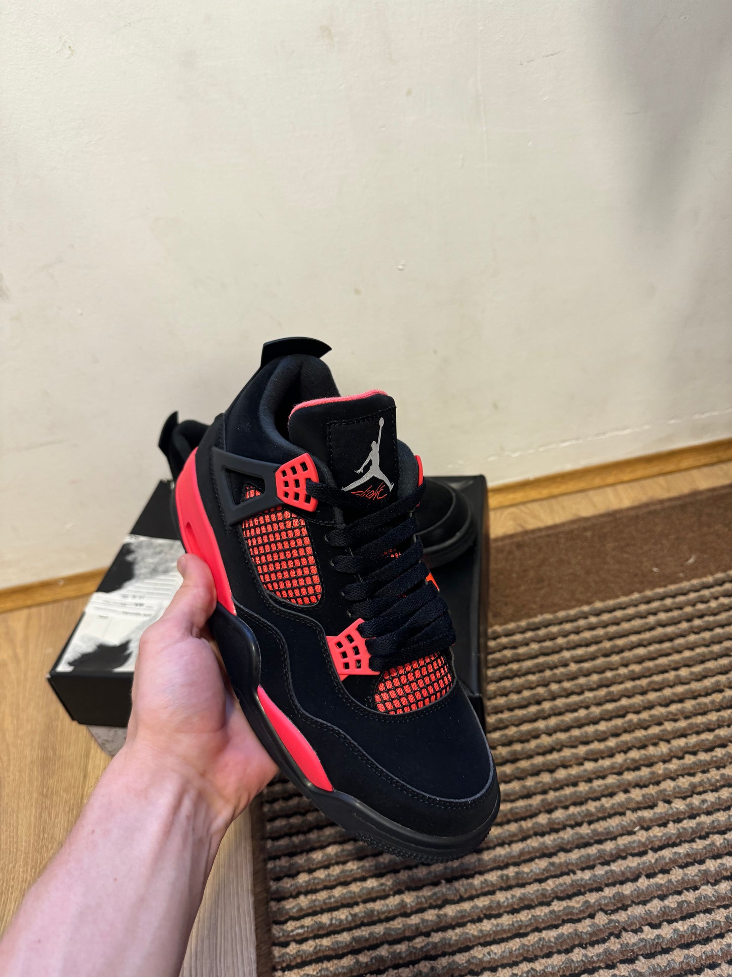 Jordan 4 Red Thubder Broj 41 (Odmah dostupno)