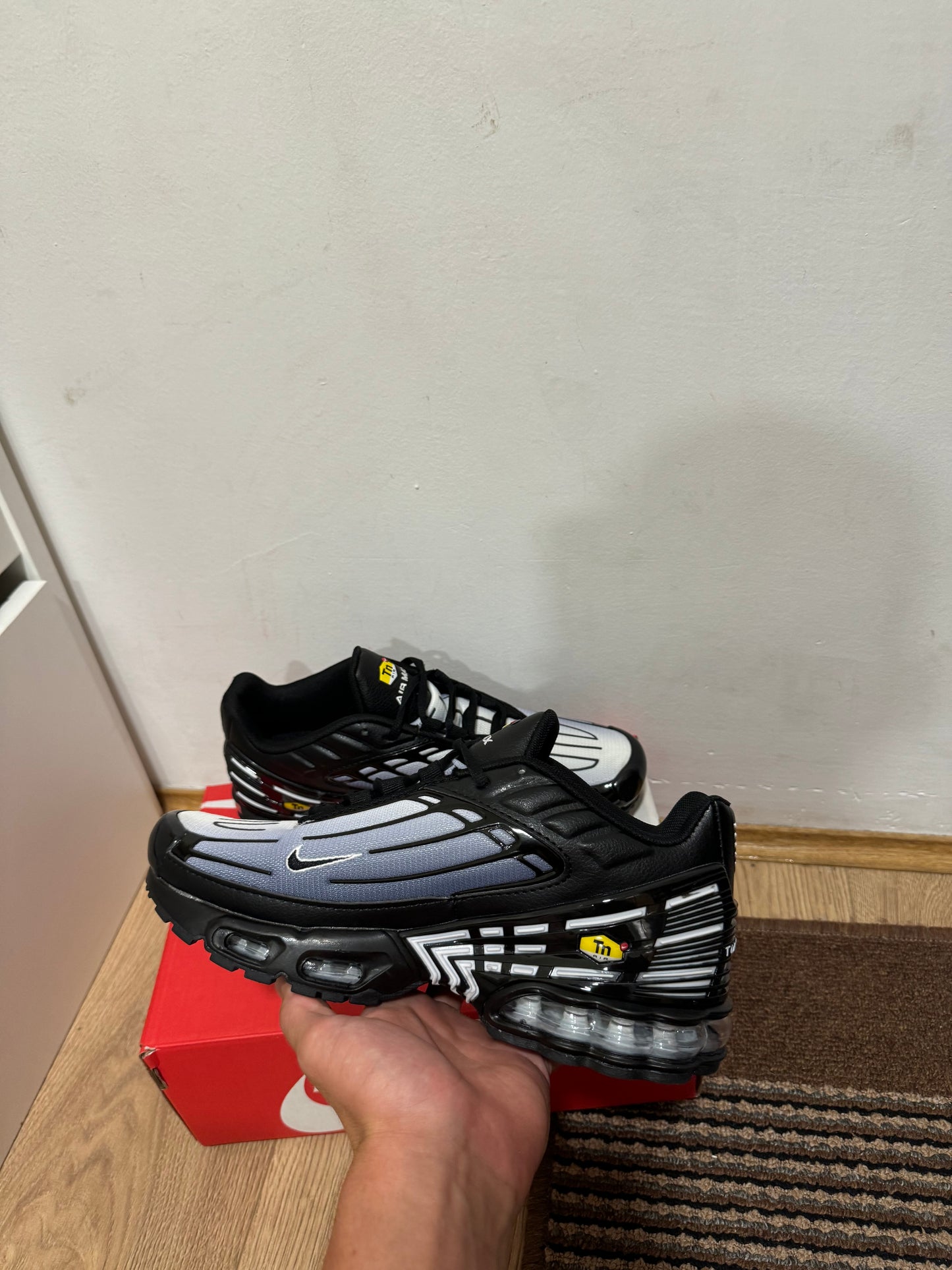 Nike Air max Plus 3 Broj 42 (Odmah dostupno)