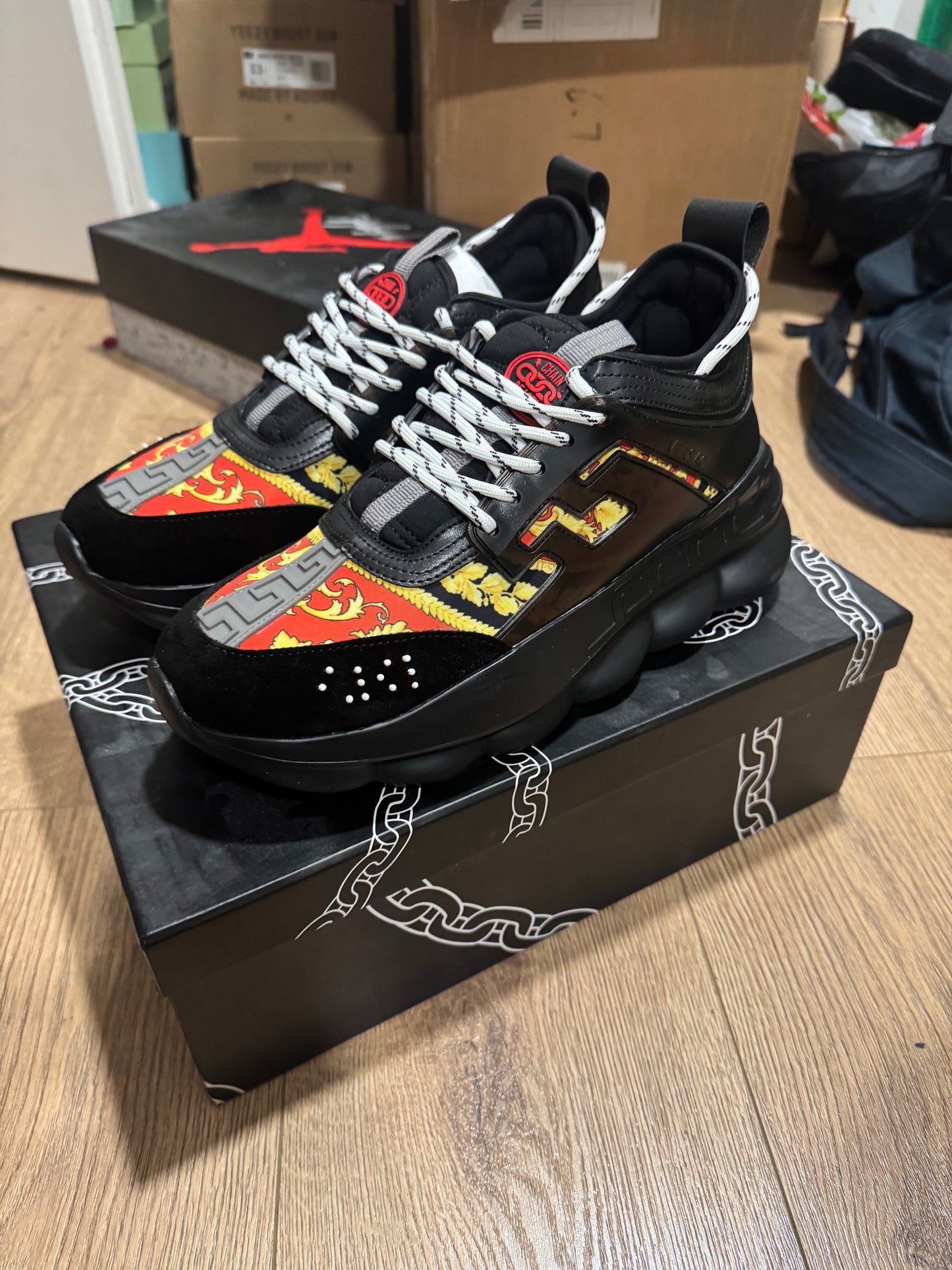 Versace Broj 42(Odmah dostupno)