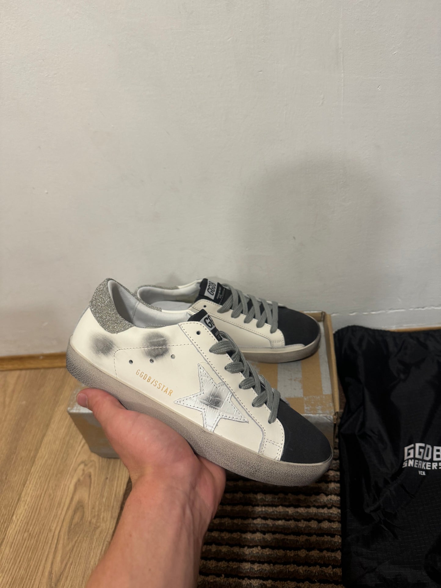 Golden Goose Broj 38(Odmah dostupno)