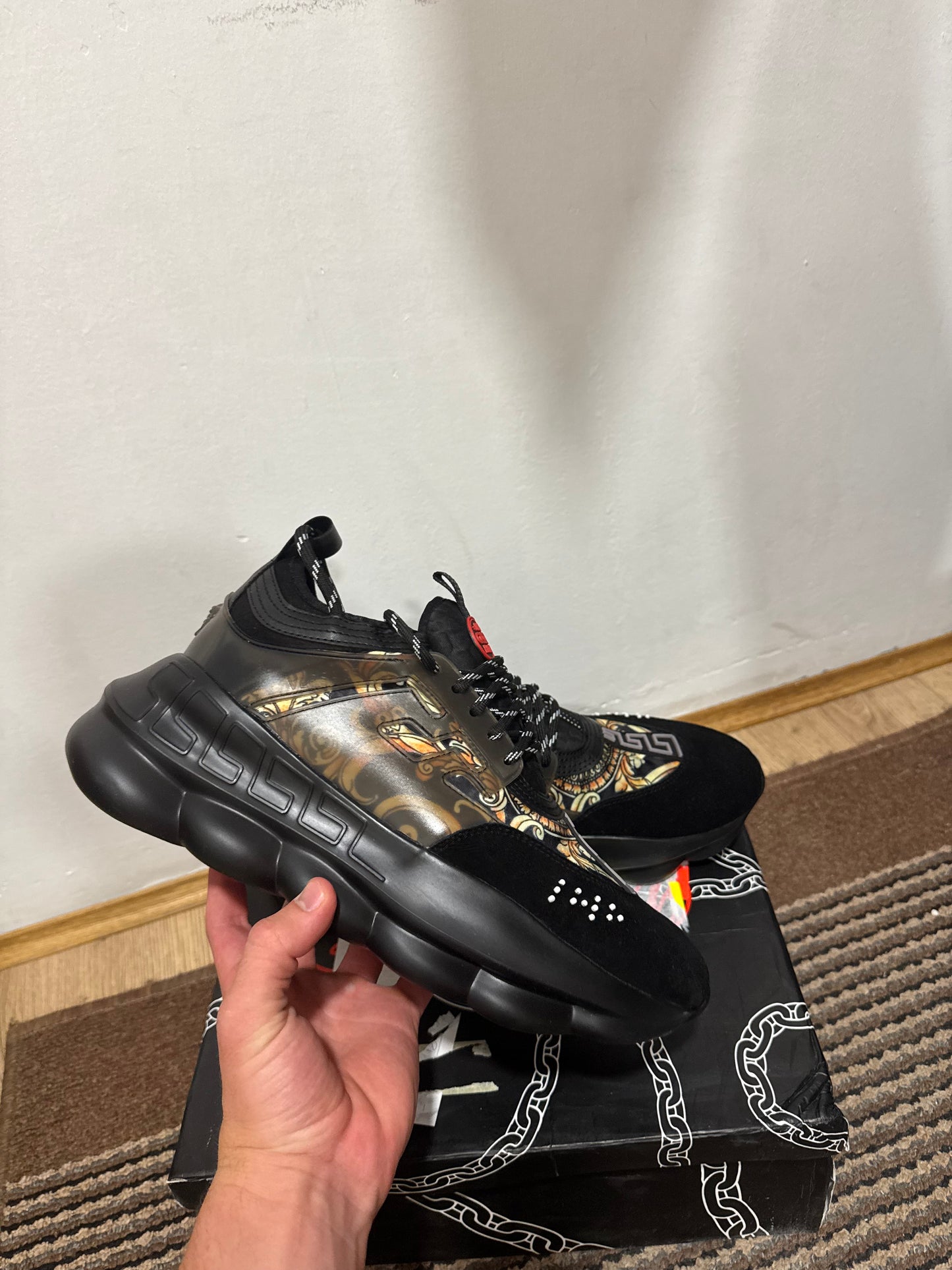 Versace Broj 46(Odmah dostupno)