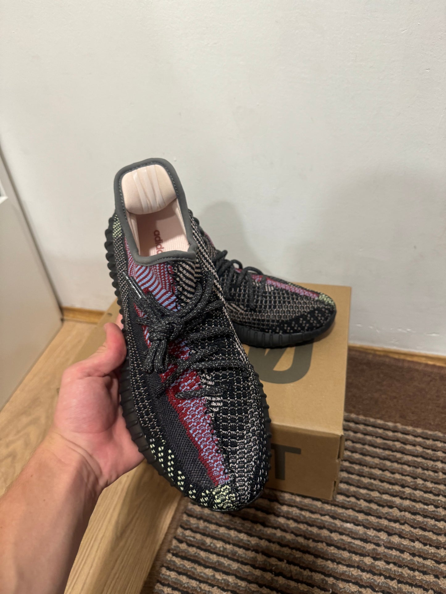 Yeezy 350 Yecheil Reflective Broj 43 (Odmah dostupno)