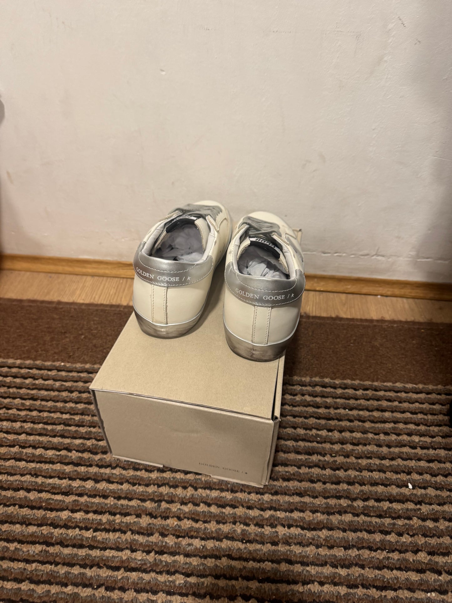 Golden Goose Broj 38(Odmah dostupno)