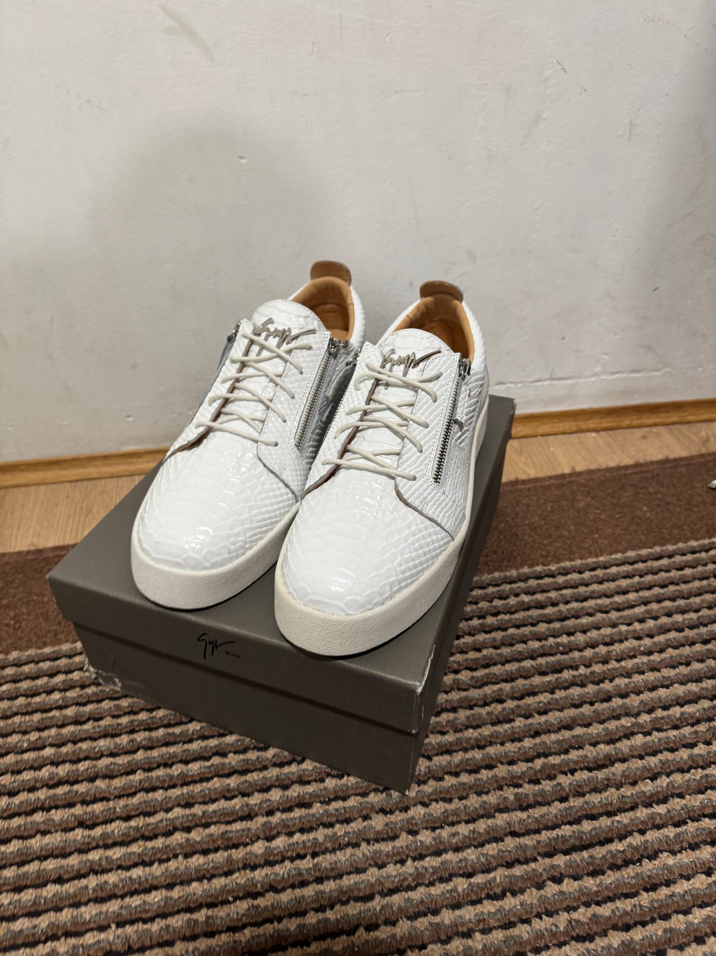 Broj 46(Odmah dostupno)