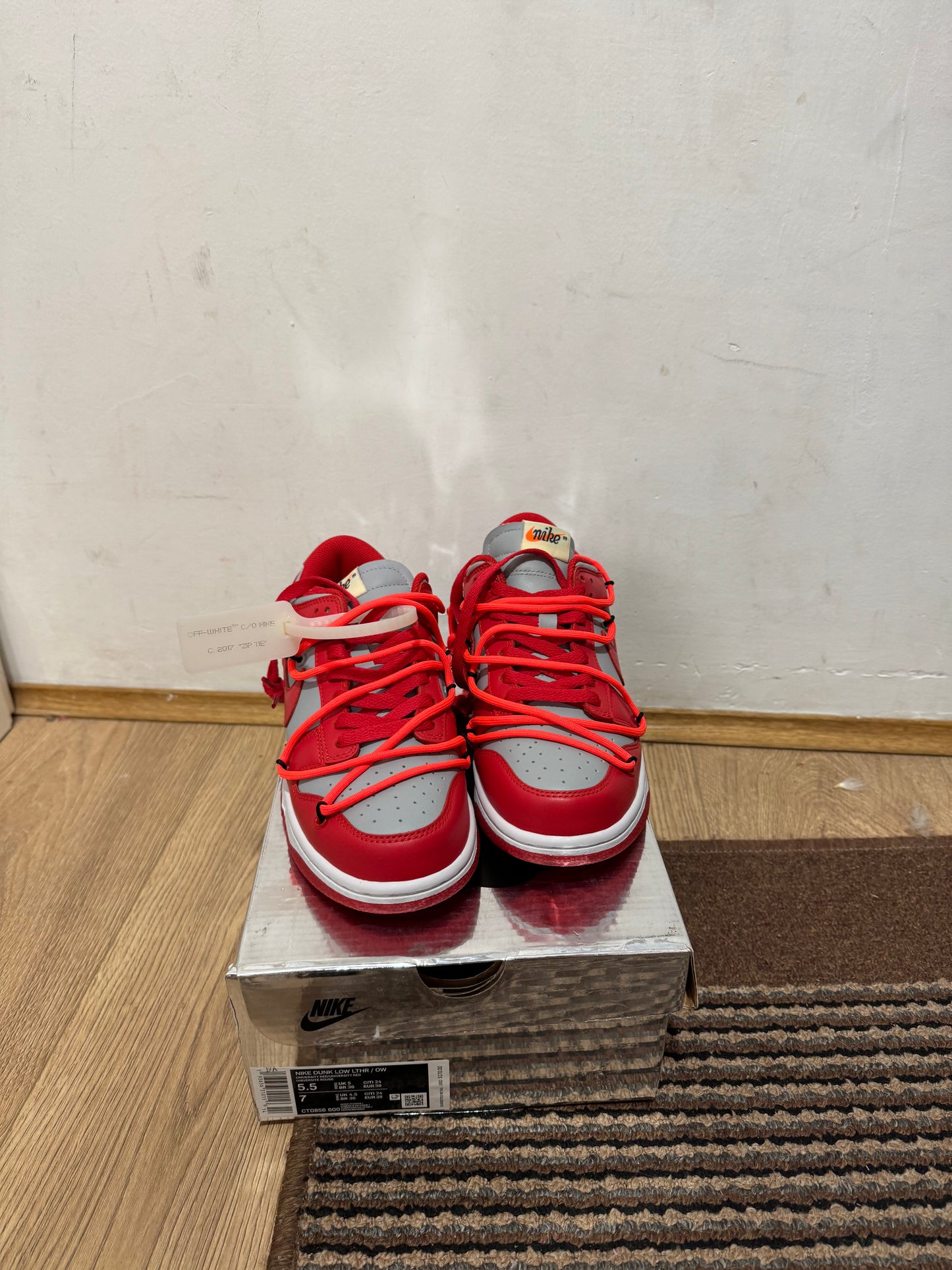 Off White dunk Broj 38(Odmah dostupno)