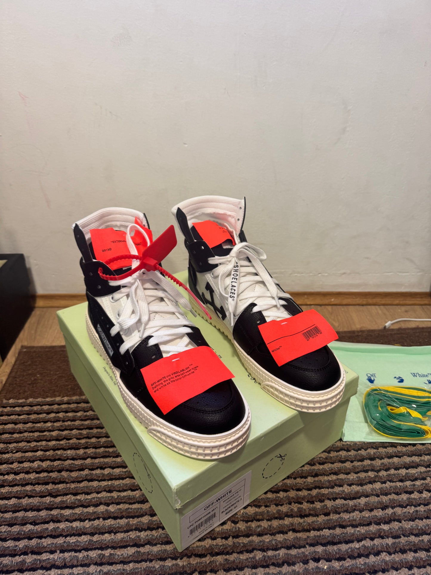 Off White Court Broj 41(Odmah dostupno)