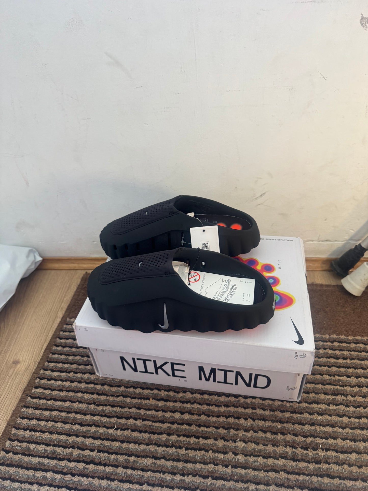 Nike Mind Broj 39(Odmah dostupno)