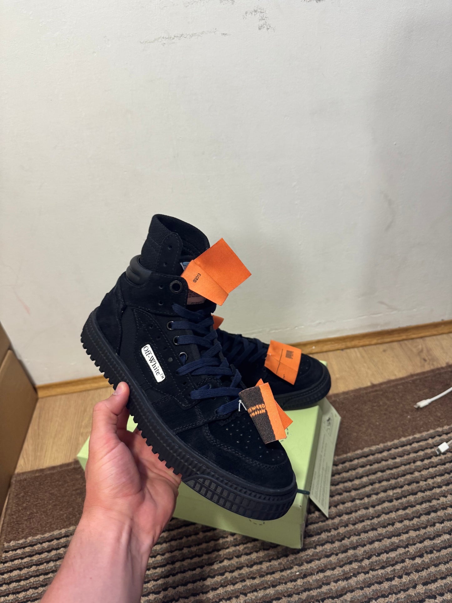 Off White Court Broj 41(Odmah dostupno)
