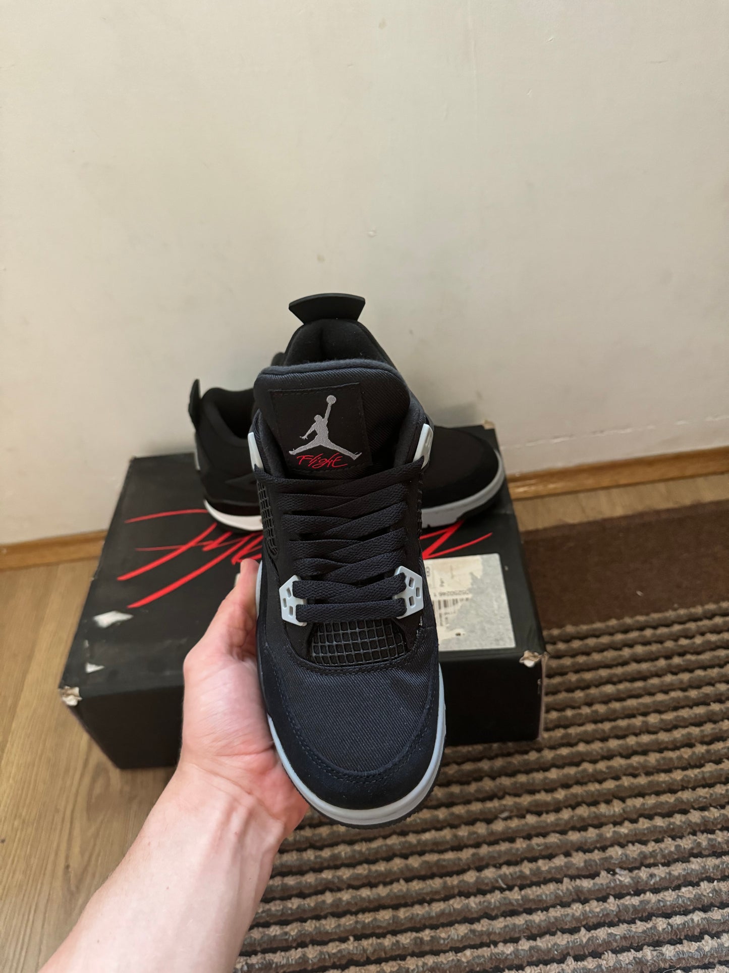 Jordan 4 Black Canvas Broj 37.5 (Odmah dostupno)