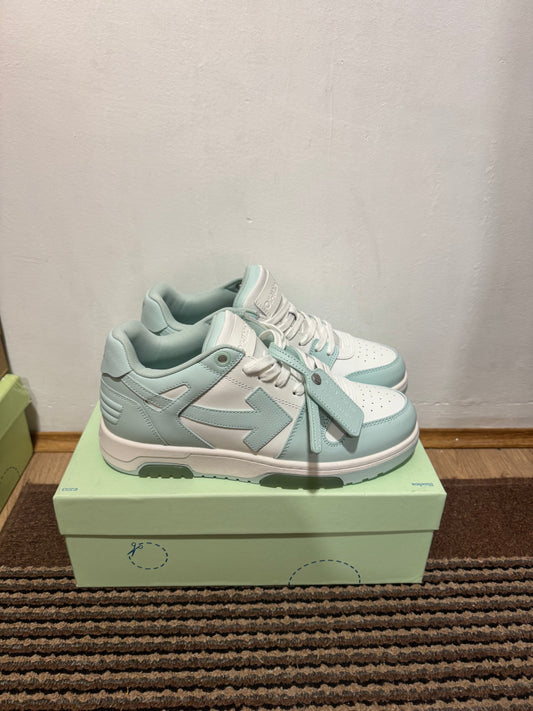 Off White Out of Office Broj 44(Odmah dostupno)