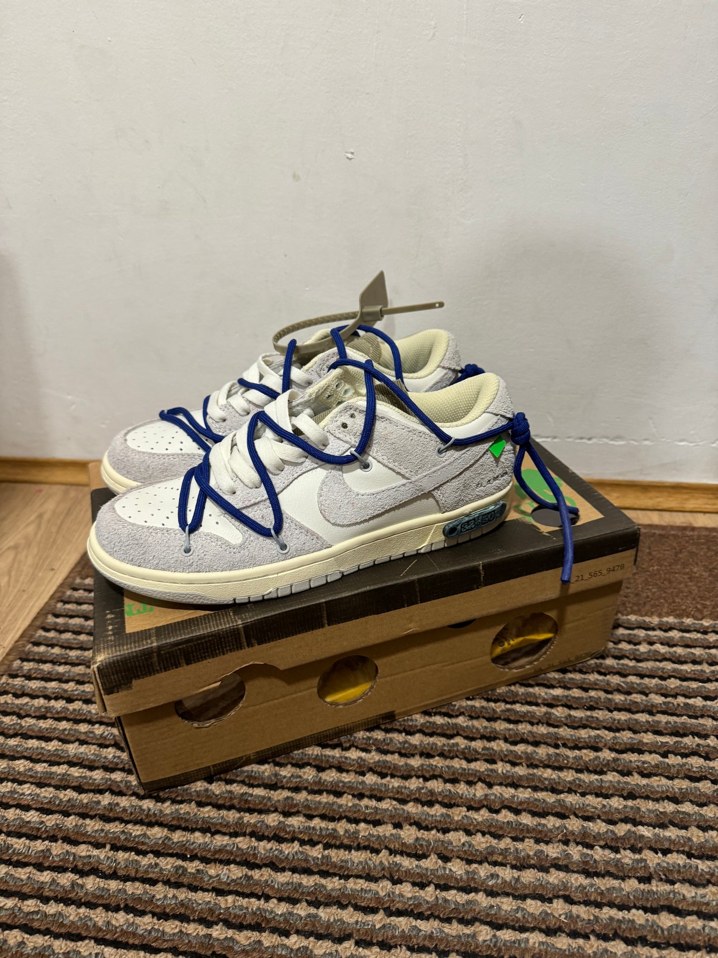 Off White dunk Lot 32 Broj 39 (Odmah dostupno)