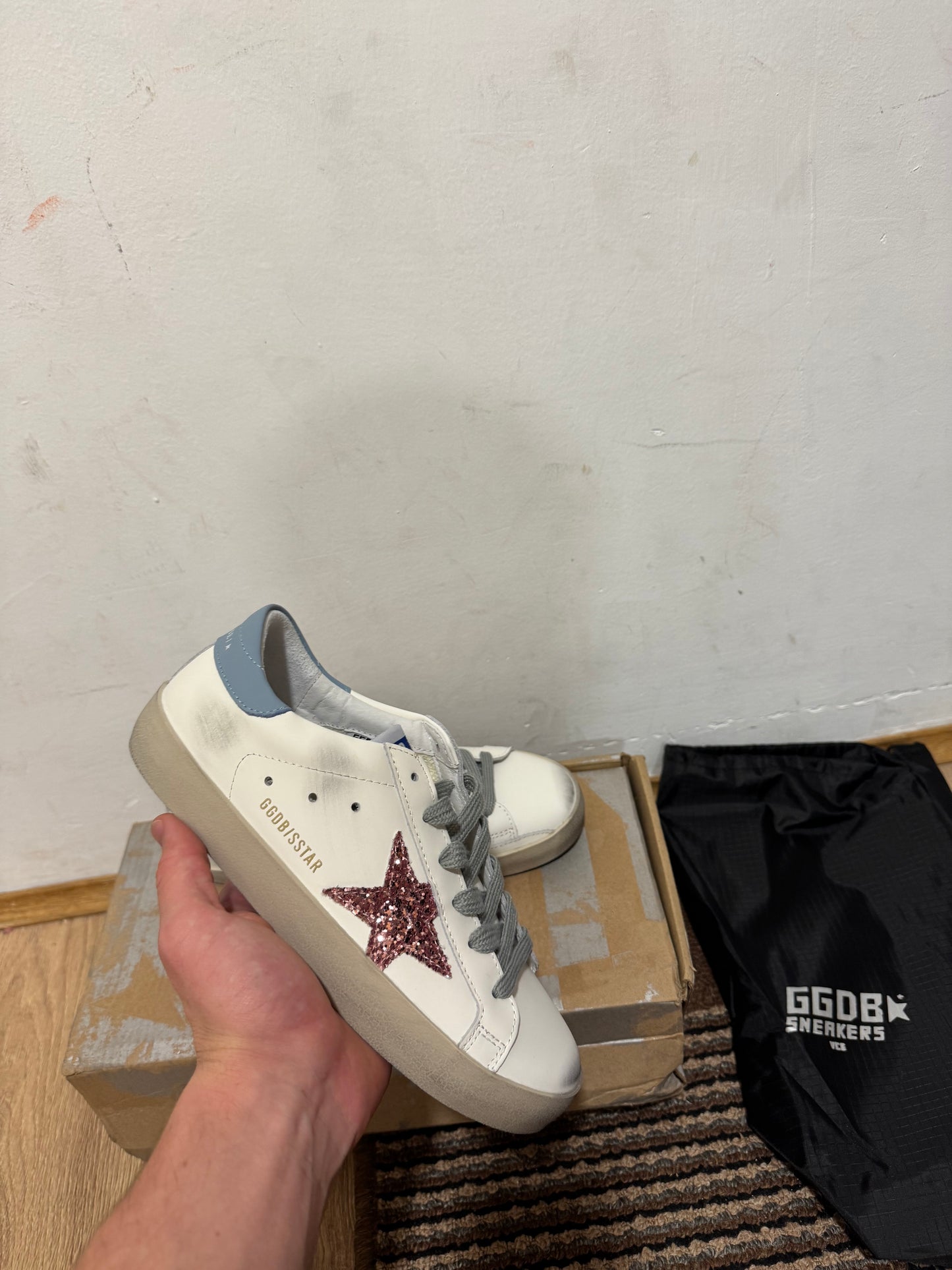 Golden Goose Broj 37 (Odmah dostupno)