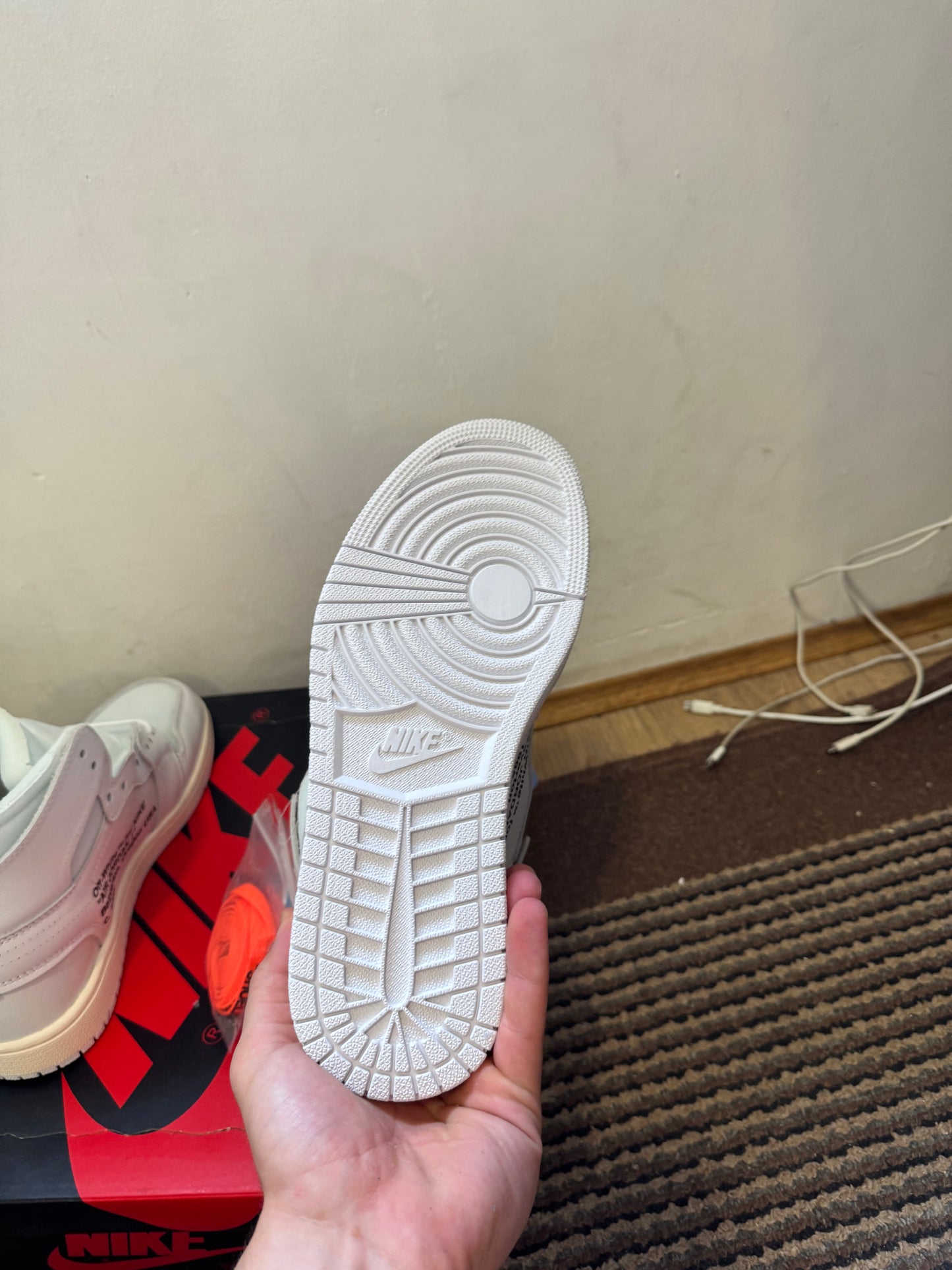 Jordan 1 High Off White Euro Broj 39(Odmah dostupno)