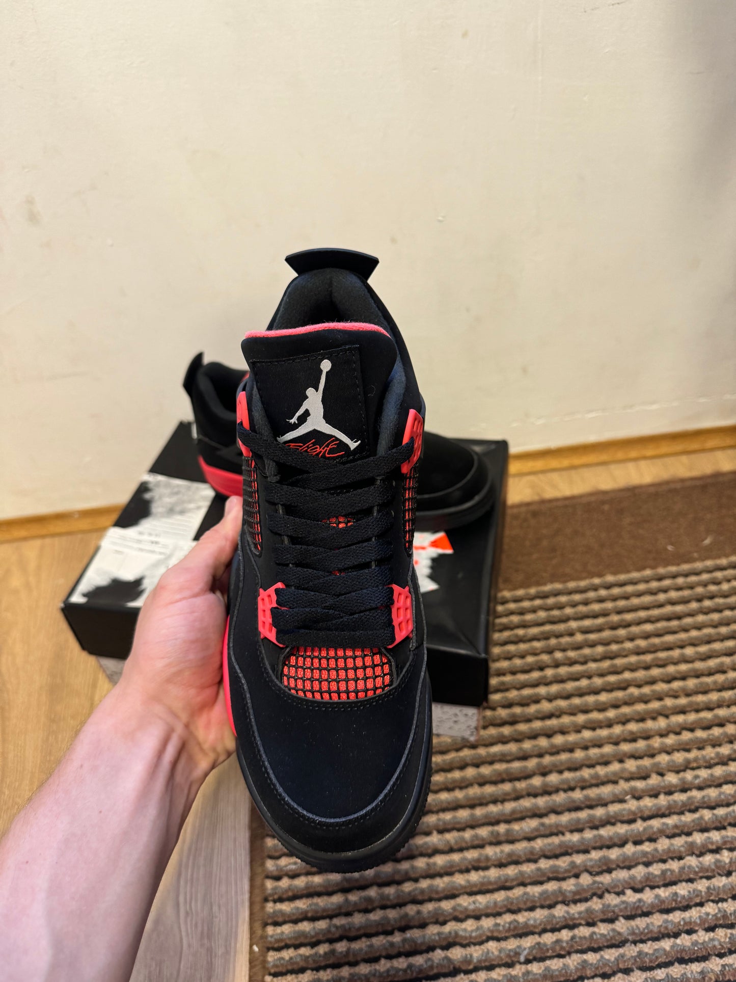 Jordan 4 Red Thubder Broj 41 (Odmah dostupno)