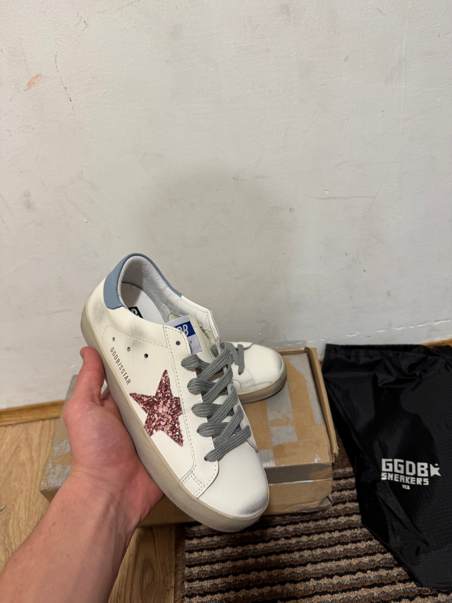 Golden Goose Broj 37 (Odmah dostupno)