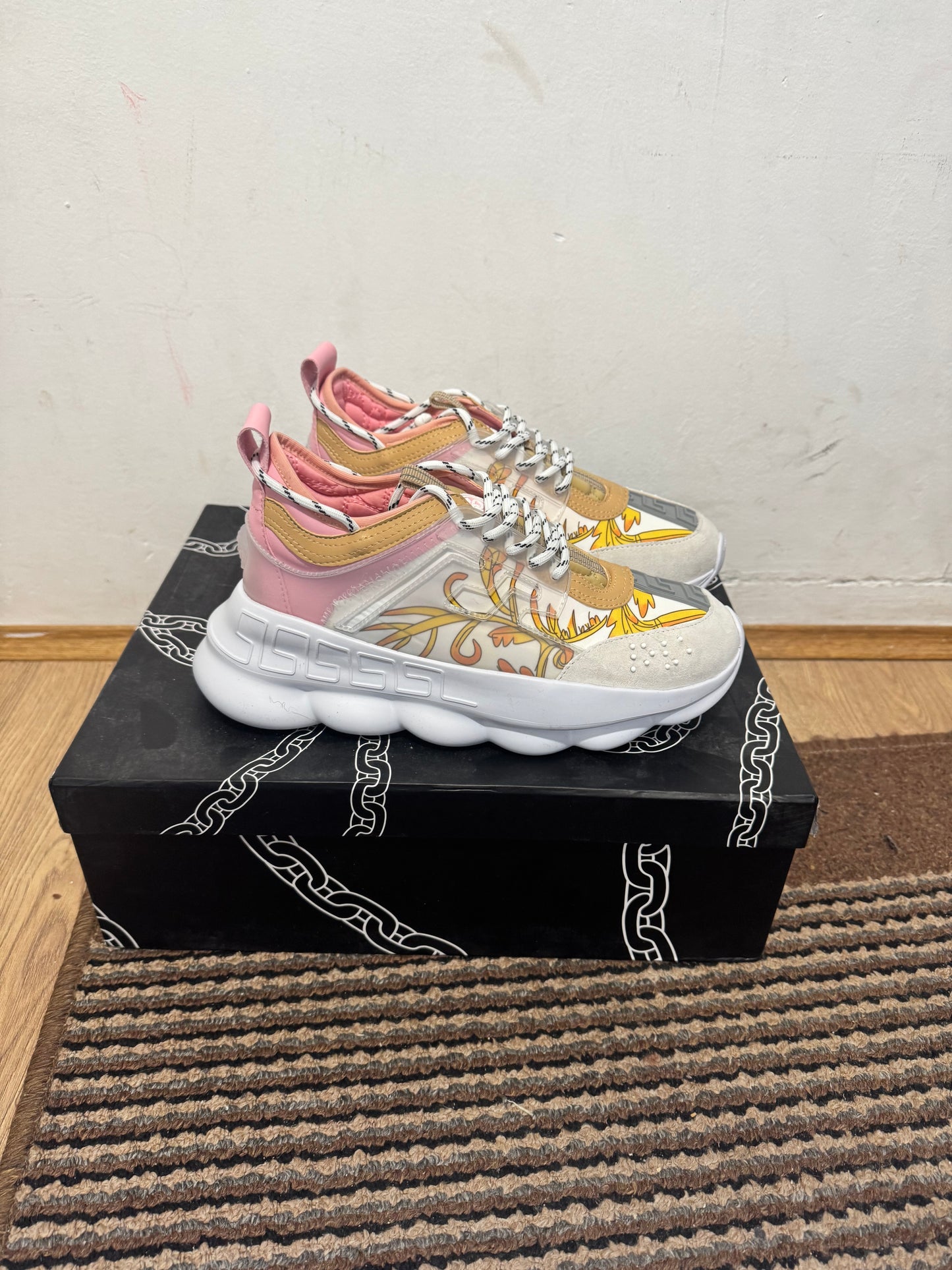 Versace Broj 39(Odmah dostupno)