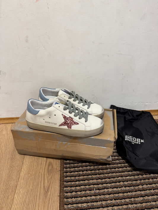 Golden Goose Broj 37 (Odmah dostupno)