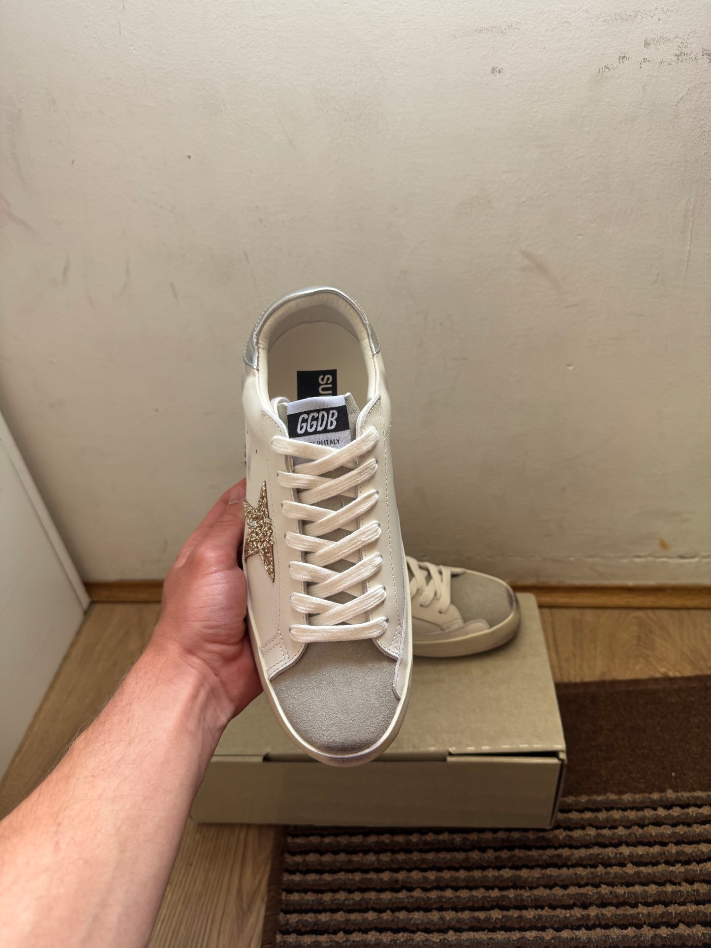 Golden Goose Broj 41(Odmah dostupno)