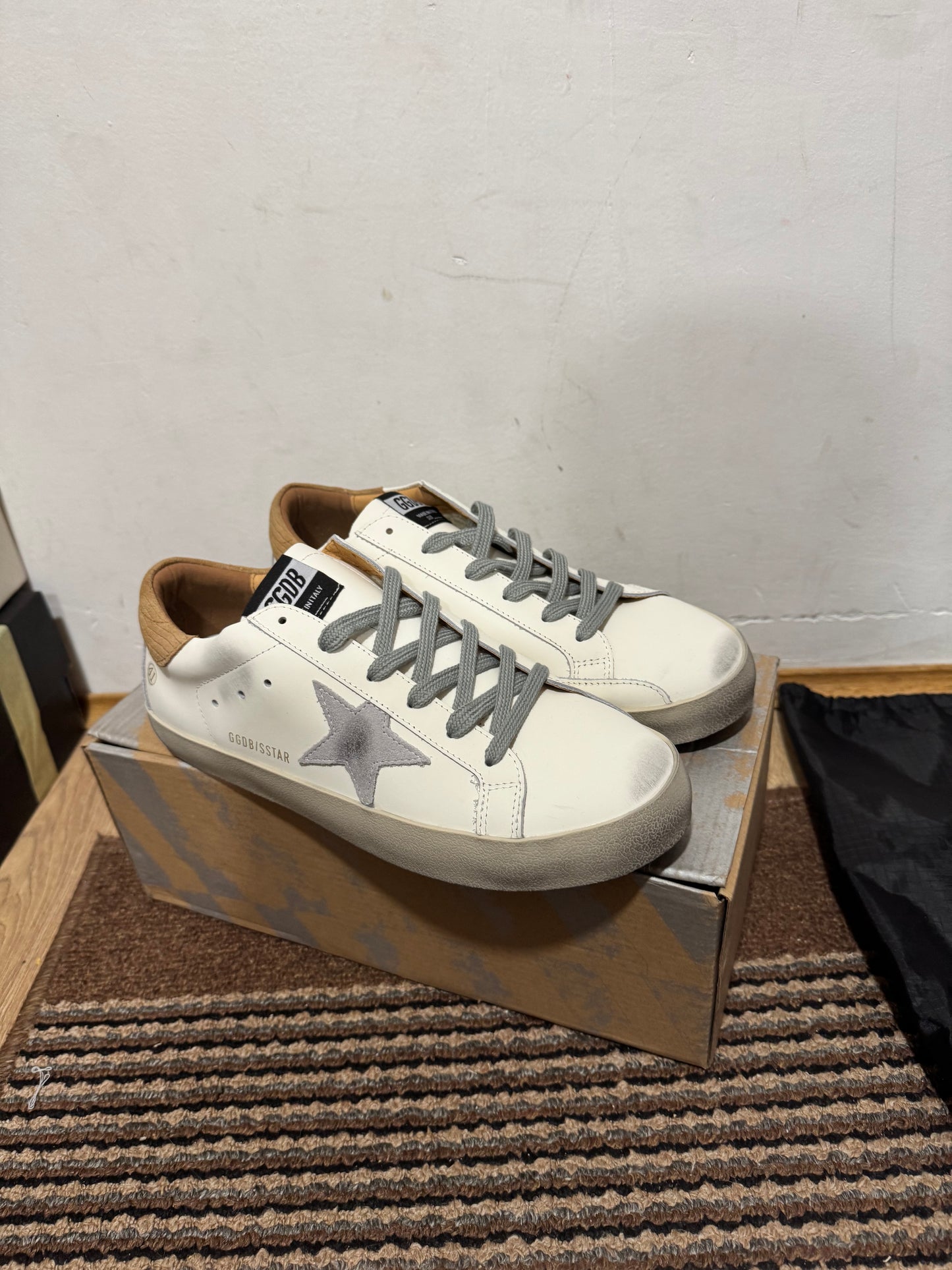 Golden Goose Broj 41,42(Odmah dostupno)