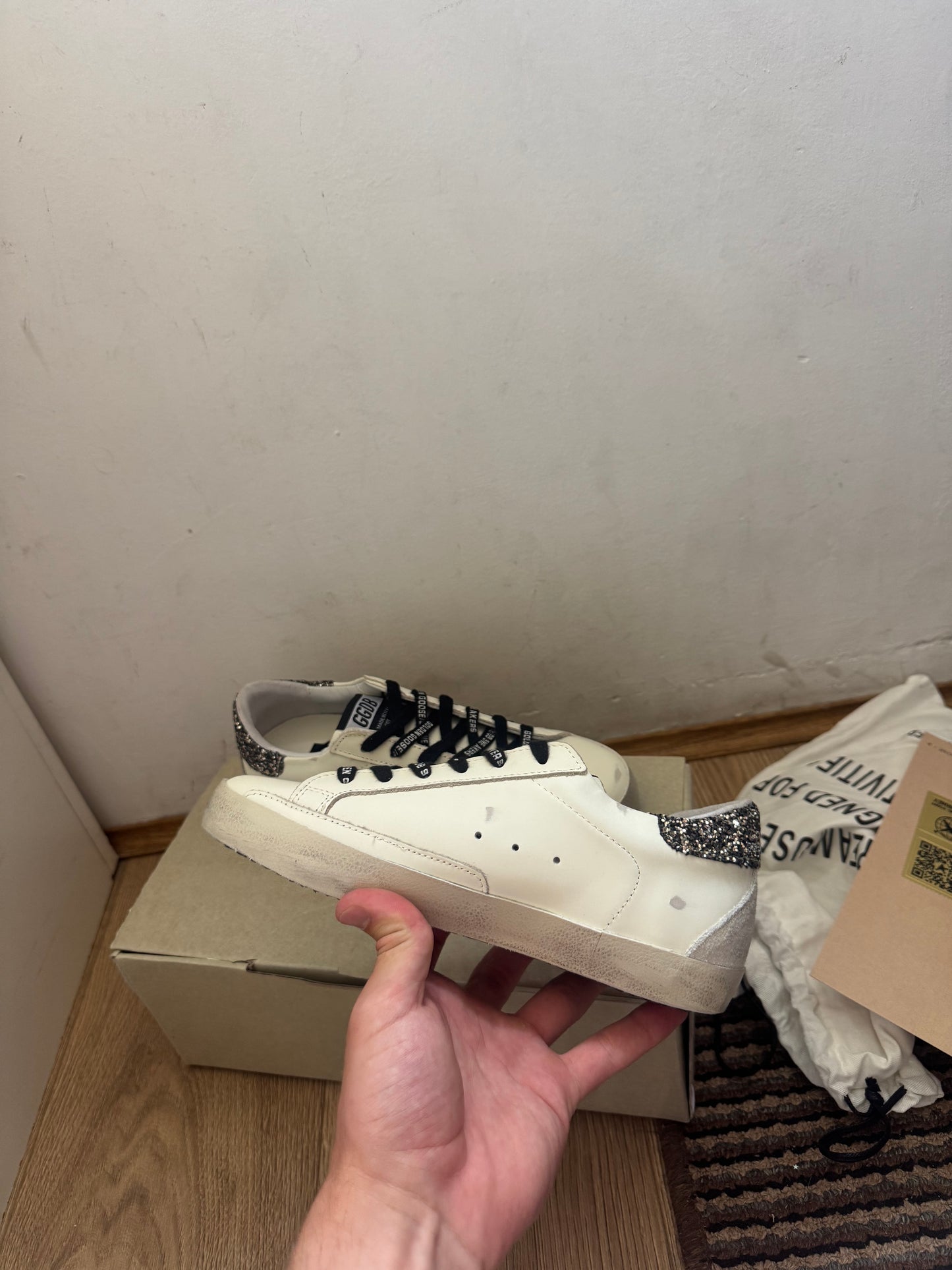 Golden Goose Broj 38(Odmah dostupno)