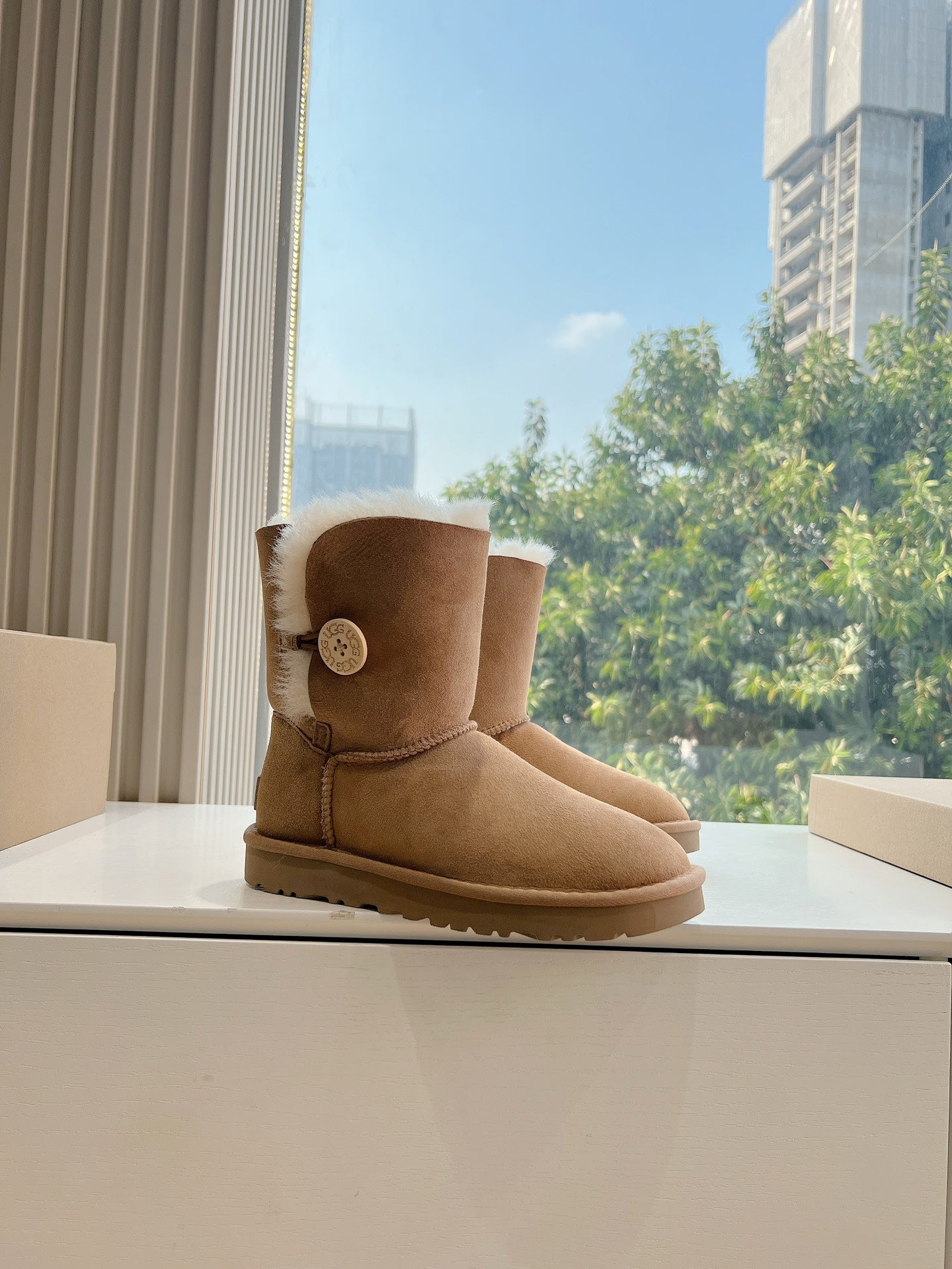 Ugg