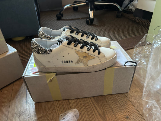 Golden goose 37 (Odmah dostupne)