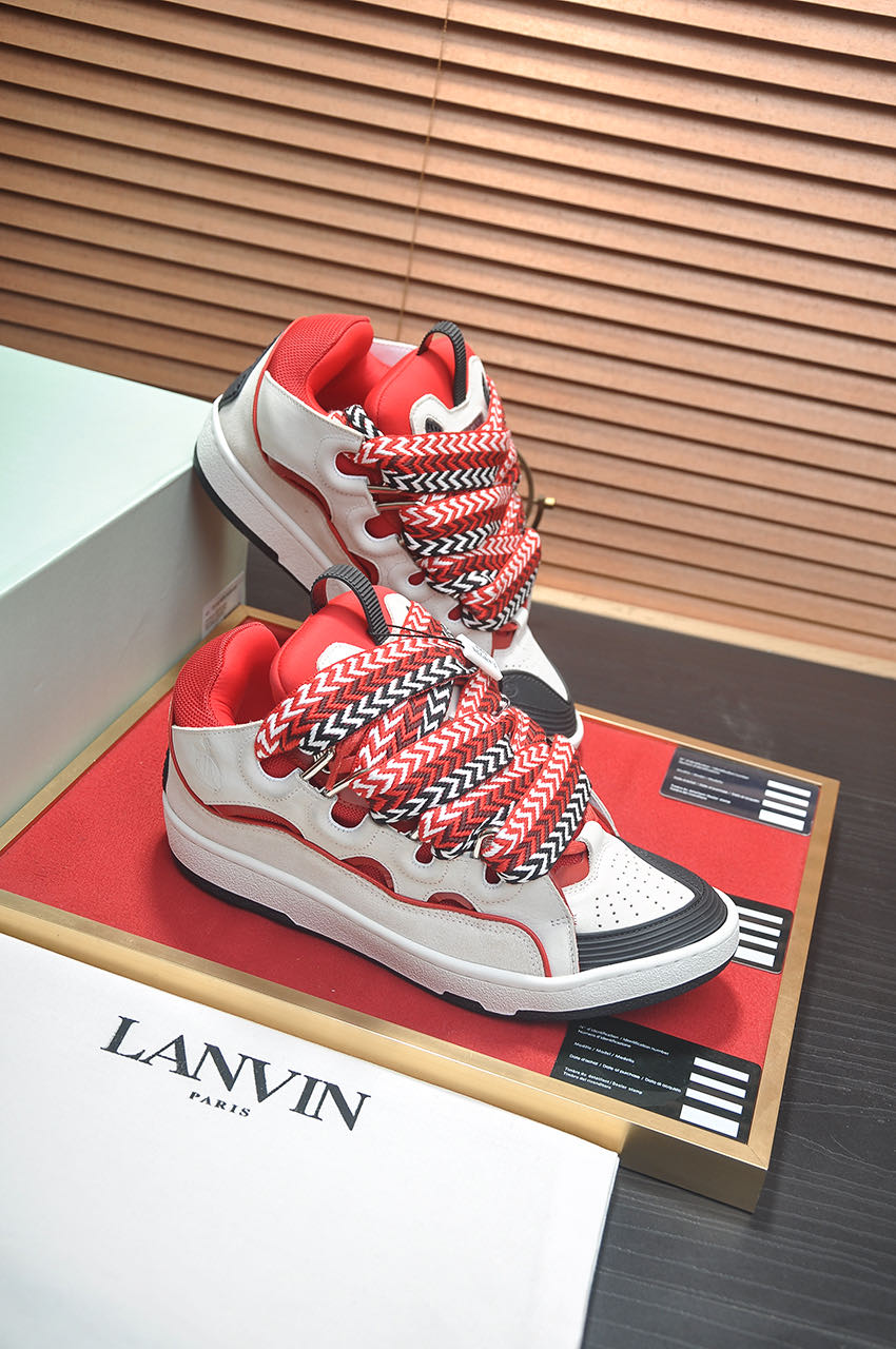 Lanvin Curb